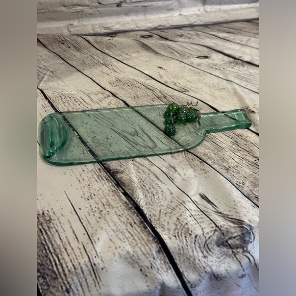 Handcrafted Artist Flatten Glass bottle cheese platter - Picture 11 of 16